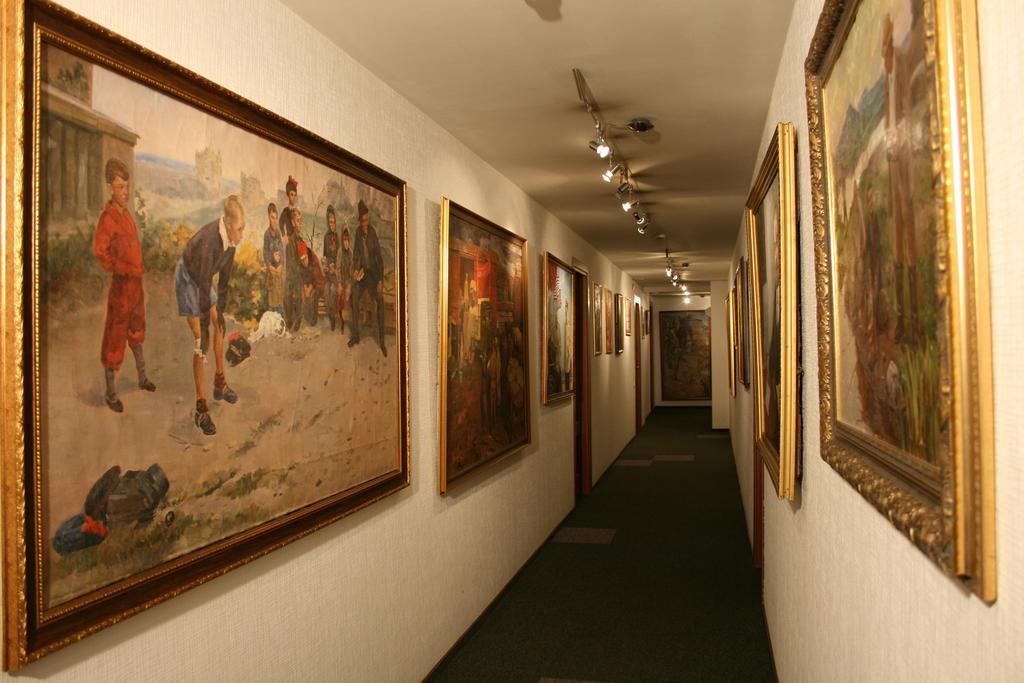 Art Hotel Academy Dnipro Exteriör bild